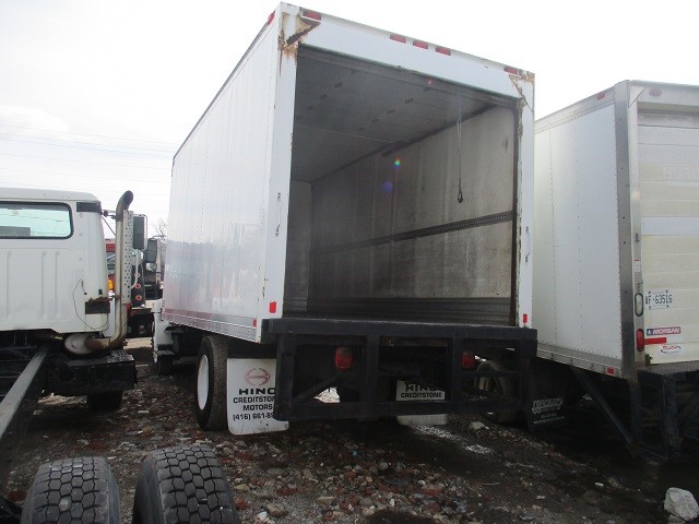 We are one of Ontario's largest sources for used COMMERCIAL BABCOCK 18 ft refrigerated reefer boxes.