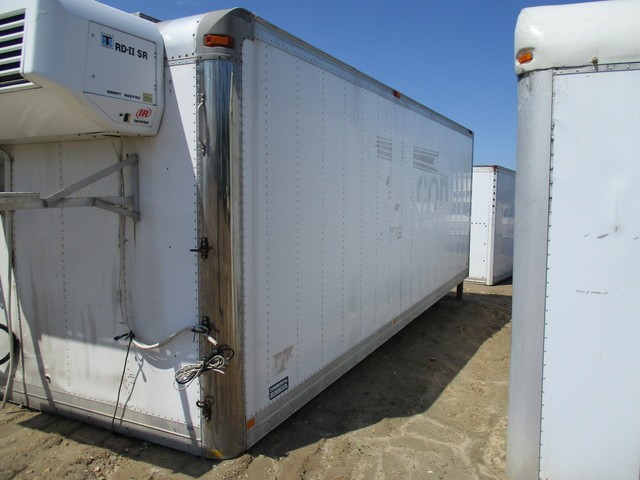 Our used Reefer or Refrigerated truck boxes offer businesses with refrigerated delivery transportation needs exceptional value. Our selection of used reefer truck boxes covers the full range of capacities and box sizes, featuring heavy-duty insulated interiors. 